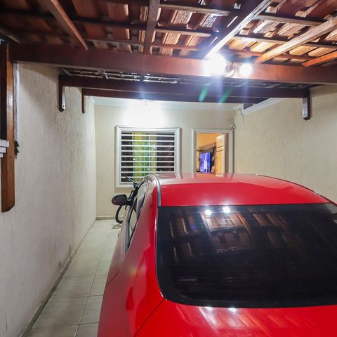 Casa à venda com 86m², 2 quartos e 2 vagasGaragem