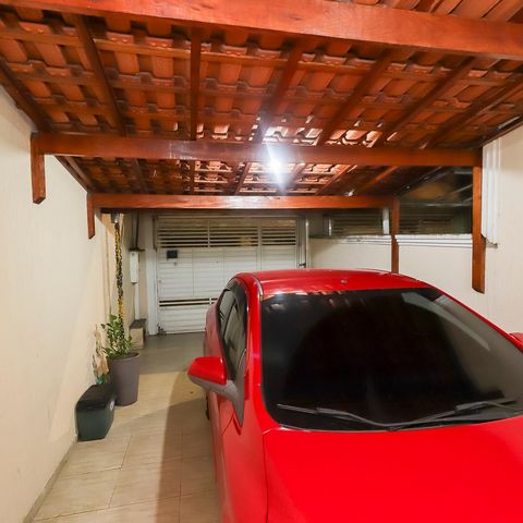 Casa à venda com 86m², 2 quartos e 2 vagasGaragem