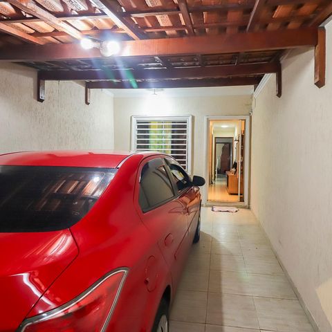 Casa à venda com 86m², 2 quartos e 2 vagasGaragem