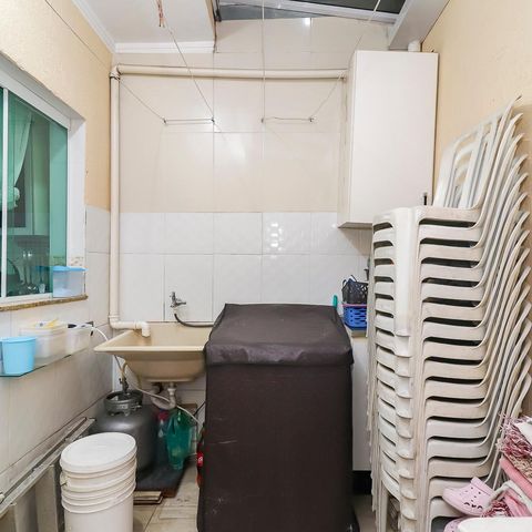 Casa à venda com 86m², 2 quartos e 2 vagasÁrea de Serviço