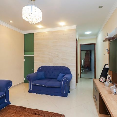 Casa à venda com 86m², 2 quartos e 2 vagasSala