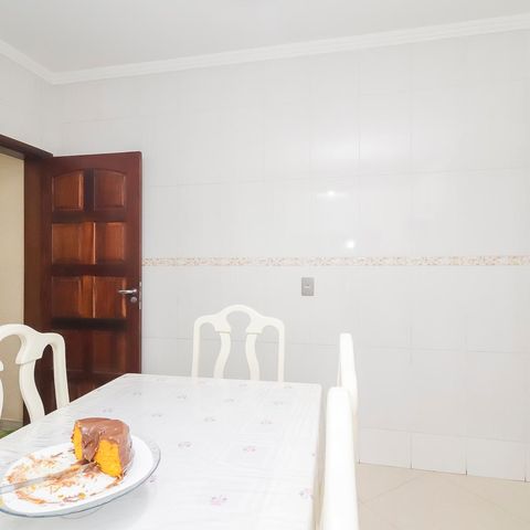 Casa à venda com 86m², 2 quartos e 2 vagasCozinha