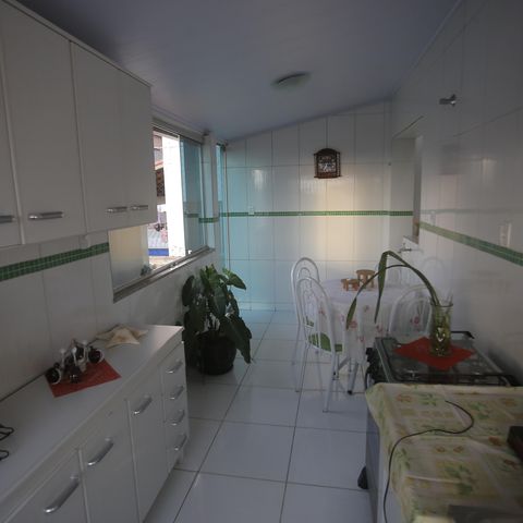 Casa à venda com 180m², 4 quartos e 1 vagaCozinha segundo andar