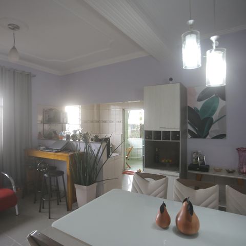 Casa à venda com 180m², 4 quartos e 1 vagaSala