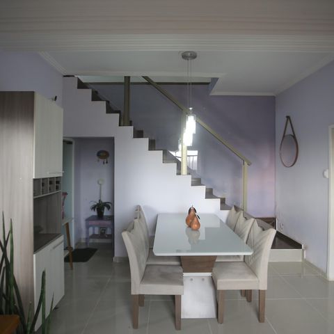 Casa à venda com 180m², 4 quartos e 1 vagaSala