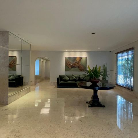 Apartamento para alugar com 117m², 3 quartos e 2 vagasHall de entrada