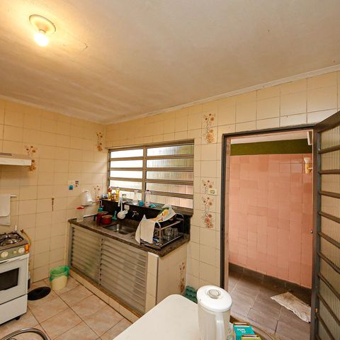 Casa à venda com 125m², 3 quartos e 4 vagas Casa à venda com 125m², 3 quartos e 4 vagasCozinha