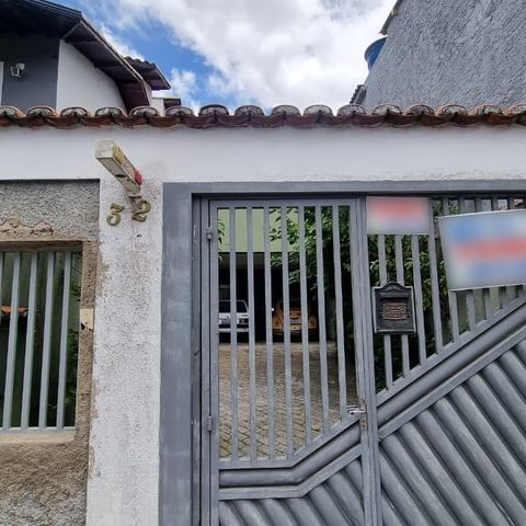 Casa à venda com 125m², 3 quartos e 4 vagas Casa à venda com 125m², 3 quartos e 4 vagasFachada