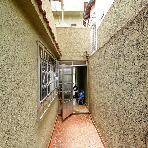 Casa à venda com 125m², 3 quartos e 4 vagas Casa à venda com 125m², 3 quartos e 4 vagasÁrea externa