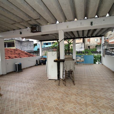 Casa à venda com 130m², 4 quartos e 1 vagaTerraço