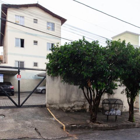 Apartamento à venda com 65m², 3 quartos e 1 vaga Apartamento à venda com 65m², 3 quartos e 1 vagaFachada