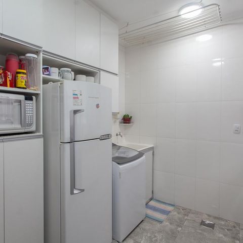 Apartamento à venda com 65m², 3 quartos e 1 vaga Apartamento à venda com 65m², 3 quartos e 1 vagaCozinha e Área de Serviço