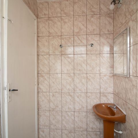 Casa para alugar com 183m², 2 quartos e 2 vagasBanheiro