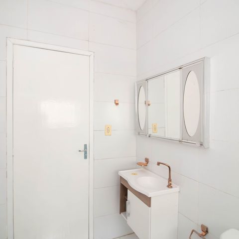 Casa para alugar com 183m², 2 quartos e 2 vagasBanheiroQ