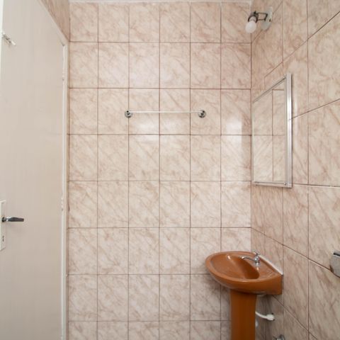 Casa para alugar com 183m², 2 quartos e 2 vagasBanheiro