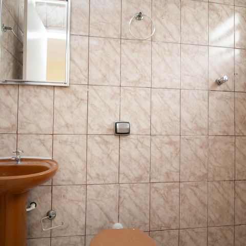 Casa para alugar com 183m², 2 quartos e 2 vagasBanheiro