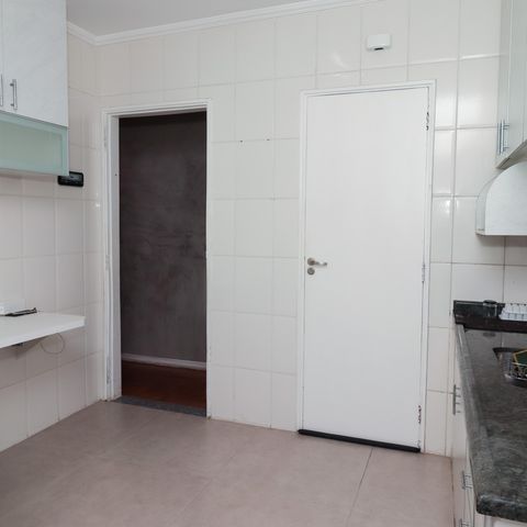 Apartamento à venda com 80m², 2 quartos e 1 vagaCozinha