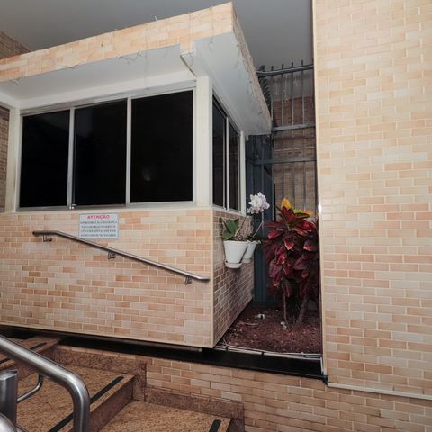 Apartamento à venda com 80m², 2 quartos e 1 vagaPortaria