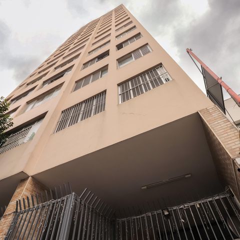 Apartamento à venda com 80m², 2 quartos e 1 vagaFachada