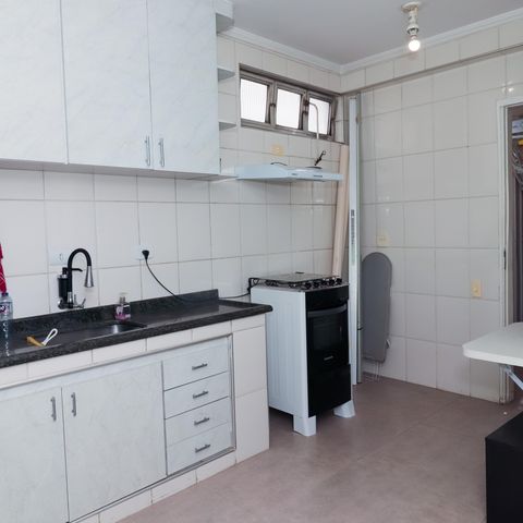 Apartamento à venda com 80m², 2 quartos e 1 vagaCozinha