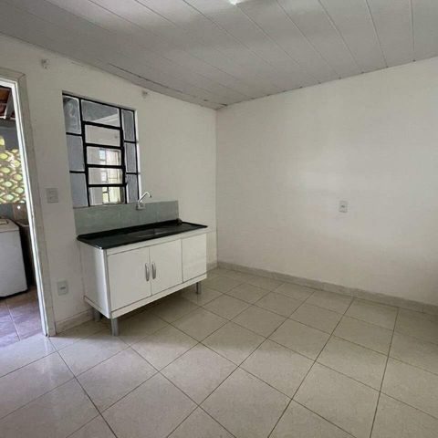 Casa à venda com 107m², 4 quartos e sem vaga
