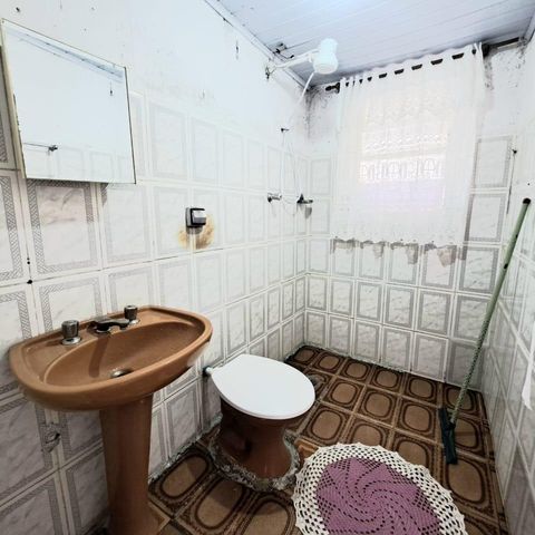 Casa à venda com 125m², 2 quartos e 4 vagas Casa à venda com 125m², 2 quartos e 4 vagasBanheiro