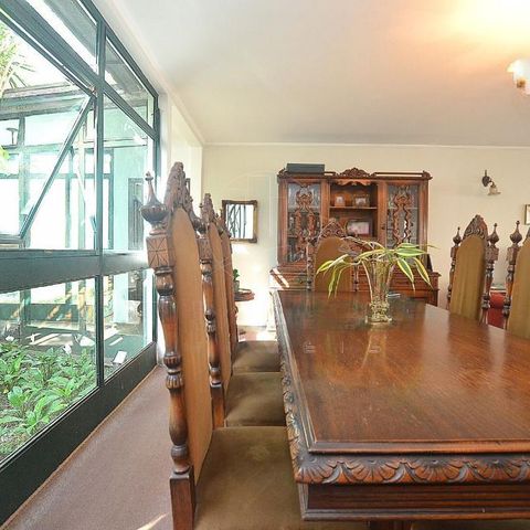 Casa à venda com 250m², 3 quartos e 3 vagas