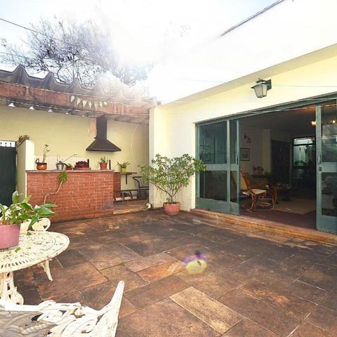 Casa à venda com 250m², 3 quartos e 3 vagas