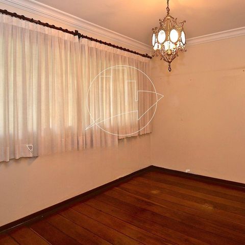 Casa à venda com 333m², 4 quartos e 4 vagas