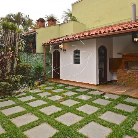 Casa à venda com 333m², 4 quartos e 4 vagas
