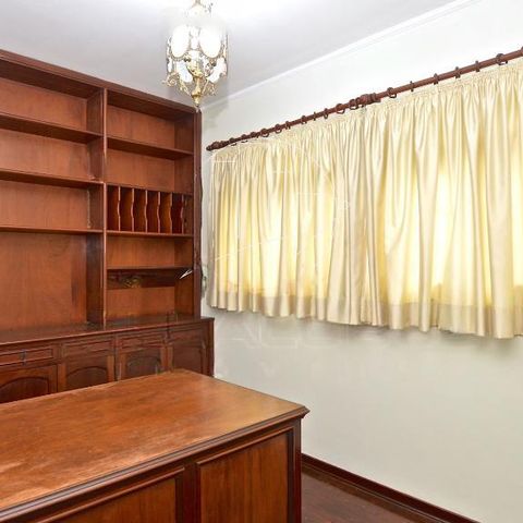 Casa à venda com 333m², 4 quartos e 4 vagas