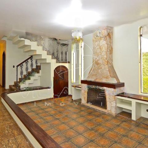 Casa à venda com 333m², 4 quartos e 4 vagas