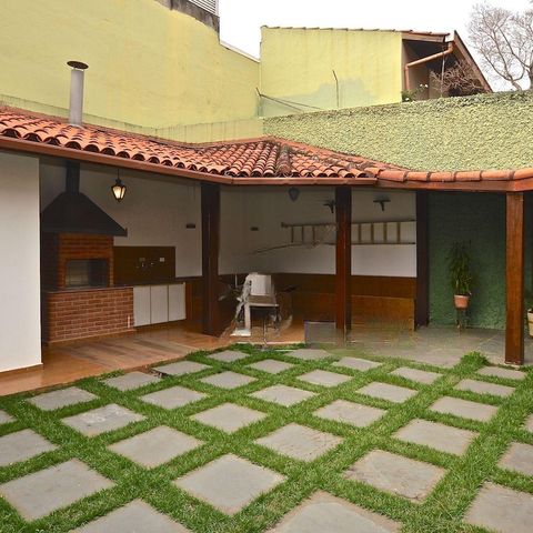 Casa à venda com 333m², 4 quartos e 4 vagas