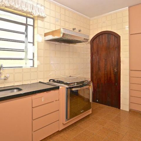Casa à venda com 333m², 4 quartos e 4 vagas