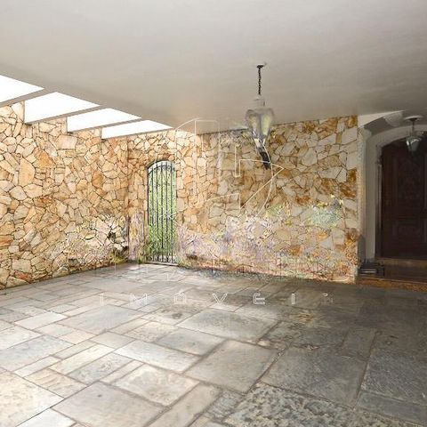 Casa à venda com 333m², 4 quartos e 4 vagas