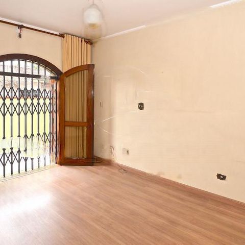 Casa à venda com 333m², 4 quartos e 4 vagas