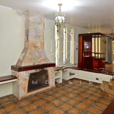 Casa à venda com 333m², 4 quartos e 4 vagas