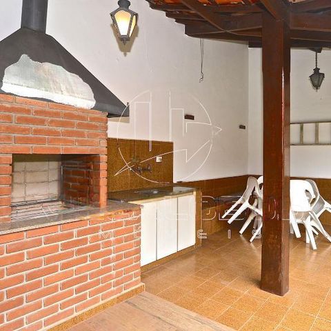 Casa à venda com 333m², 4 quartos e 4 vagas