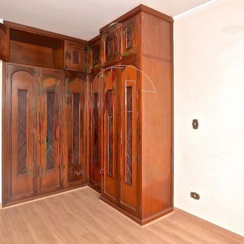 Casa à venda com 333m², 4 quartos e 4 vagas