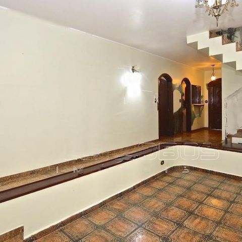 Casa à venda com 333m², 4 quartos e 4 vagas
