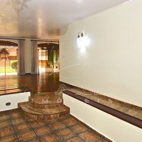 Casa à venda com 333m², 4 quartos e 4 vagas