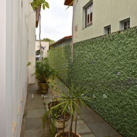Casa à venda com 333m², 4 quartos e 4 vagas