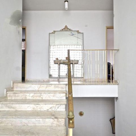 Casa à venda com 348m², 4 quartos e 5 vagas