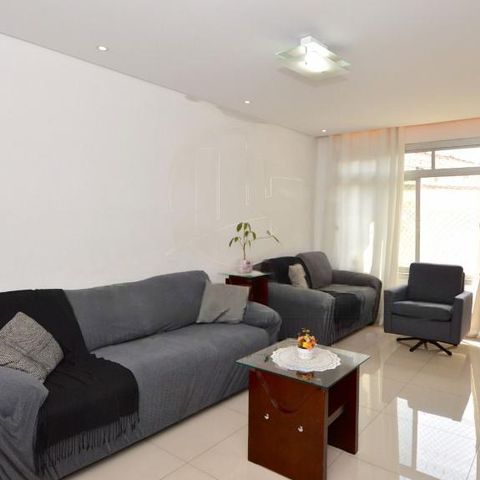 Casa à venda com 131m², 3 quartos e 2 vagas