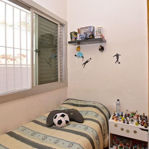Casa à venda com 131m², 3 quartos e 2 vagas