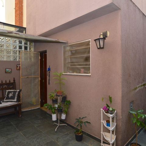 Casa à venda com 131m², 3 quartos e 2 vagas