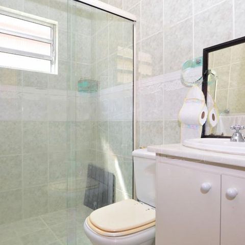Casa à venda com 131m², 3 quartos e 2 vagas
