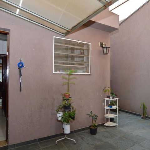 Casa à venda com 131m², 3 quartos e 2 vagas
