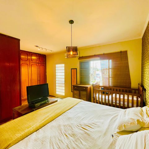 Casa à venda com 241m², 4 quartos e 2 vagas Casa à venda com 241m², 4 quartos e 2 vagasQuarto 1
