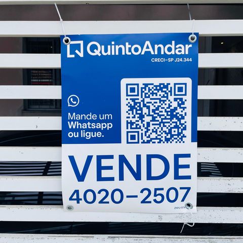Casa à venda com 241m², 4 quartos e 2 vagas Casa à venda com 241m², 4 quartos e 2 vagasPlaca aproximada